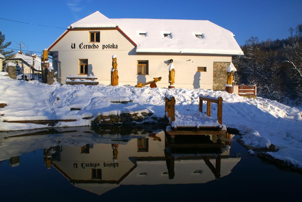 Penzion U Cerneho Potoka Nova Lhota  Luaran gambar